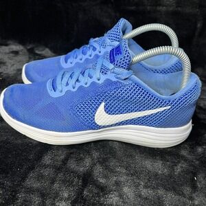 Nike Revolution 3 819303-400 Womens 7 Running Shoes Sky Blue Athletic Sneakers